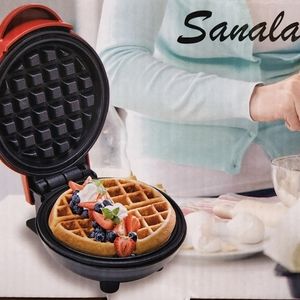 Small waffle maker